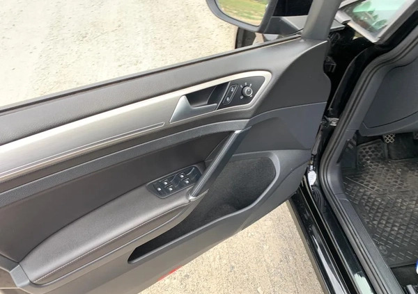 Volkswagen Golf cena 39900 przebieg: 154202, rok produkcji 2017 z Słupca małe 407